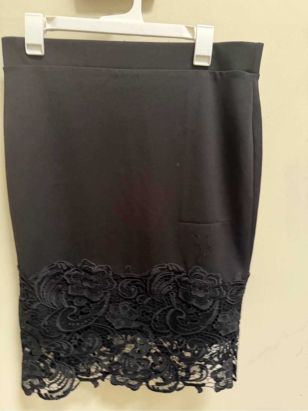 Olivia Blu Black Lace Hem Pencil Skirt | XL